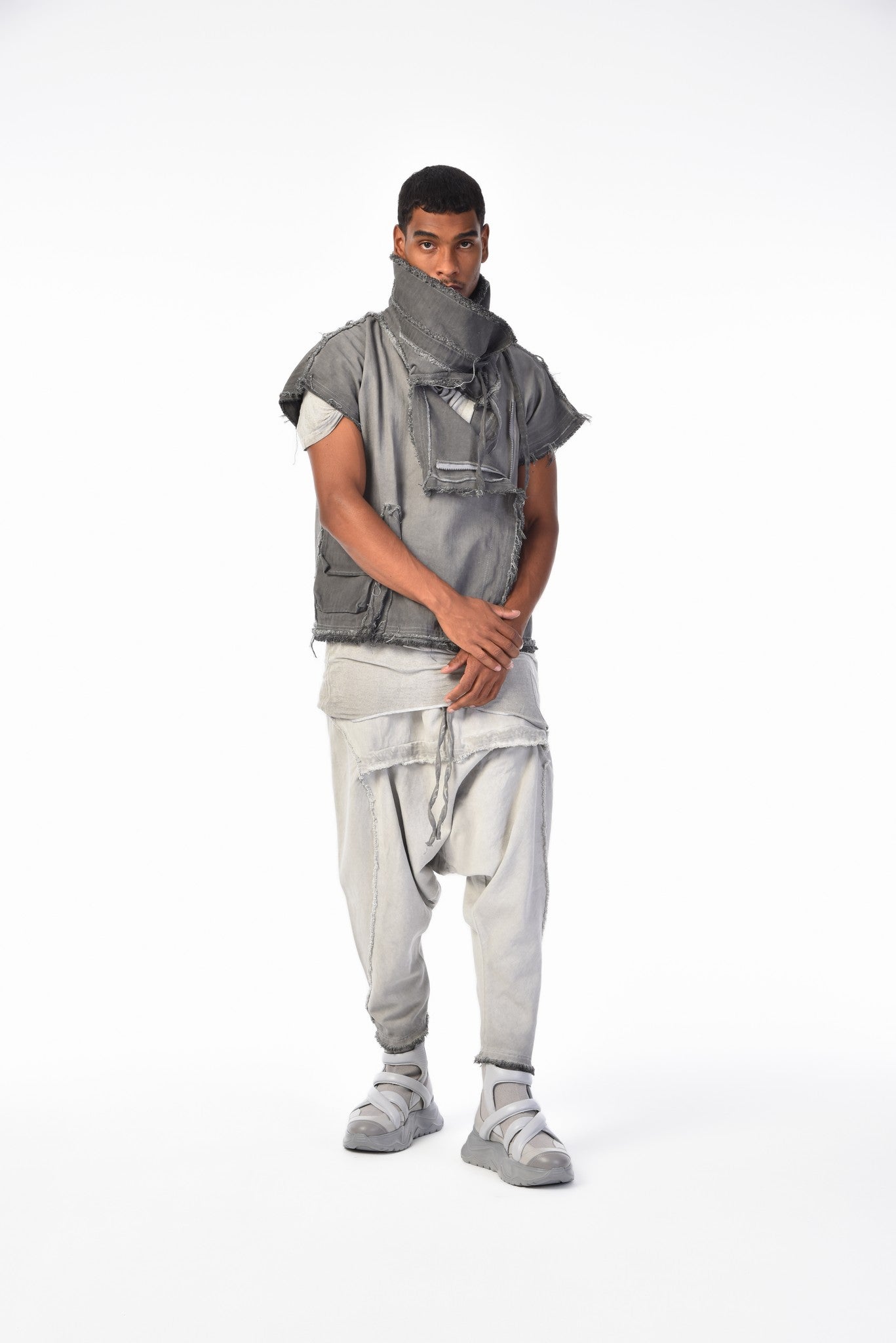 Men's Vest with Slits and Wide Collar