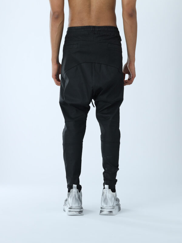 MULTI-PIECE MEN'S PANTS WITH ZIPPER POCKETS