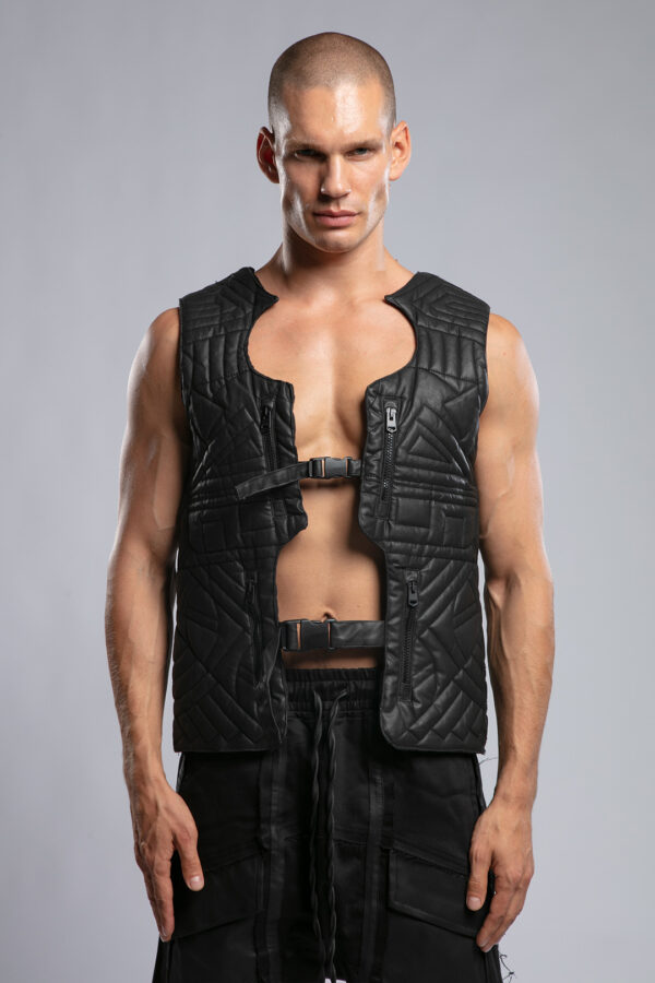 23K-08 007-Black vest