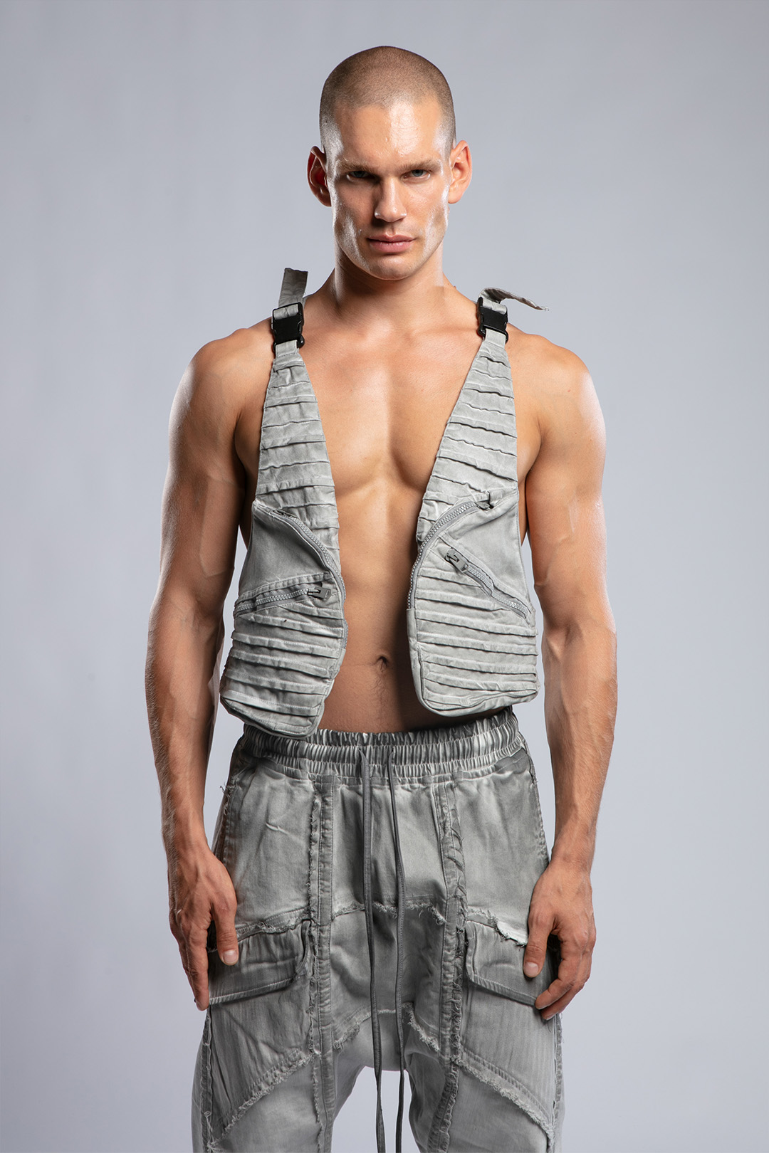 Multi Ribbed Pocket Vest